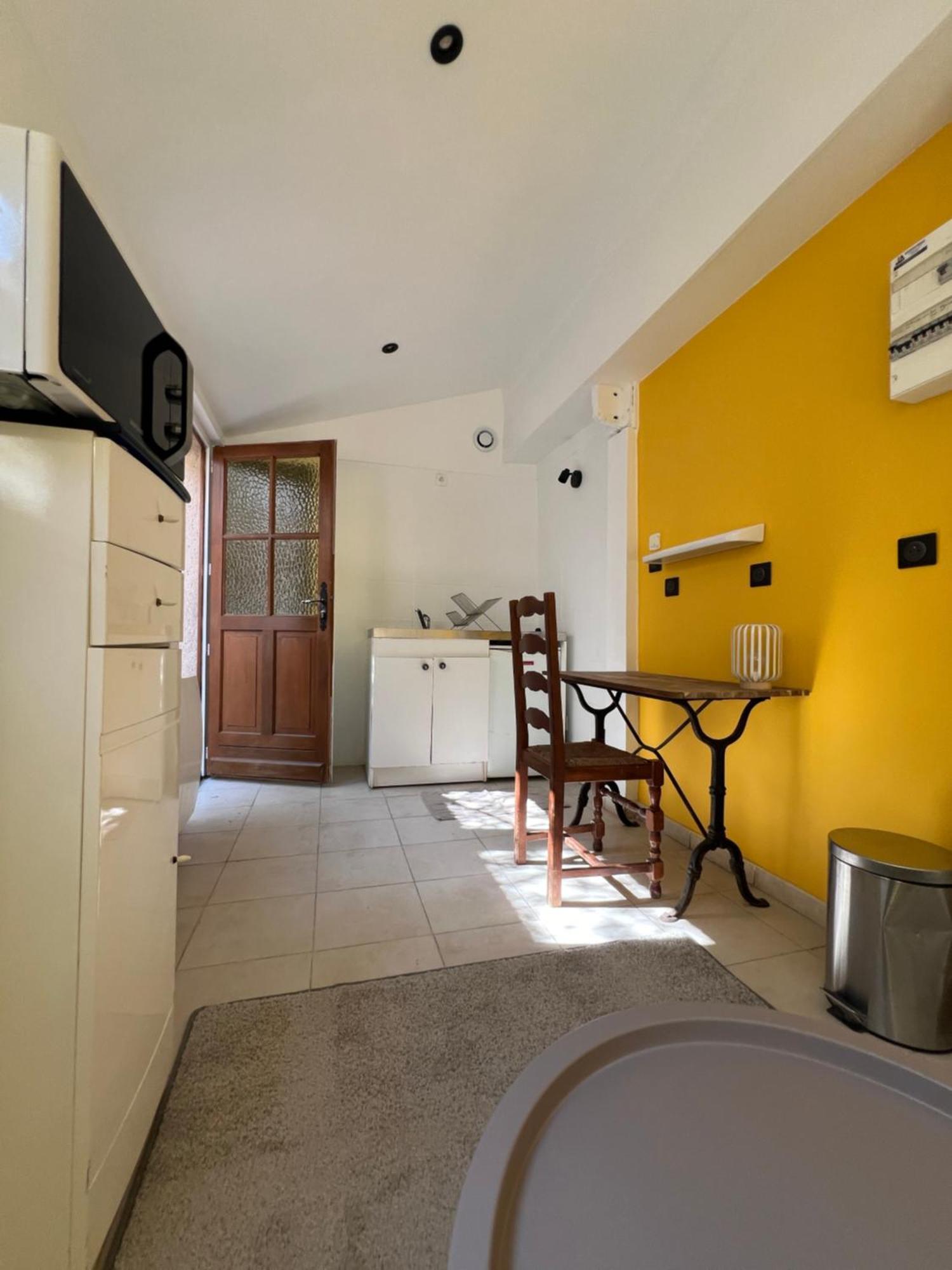 Le Chene Fleuri Bed & Breakfast Chartres Exterior photo